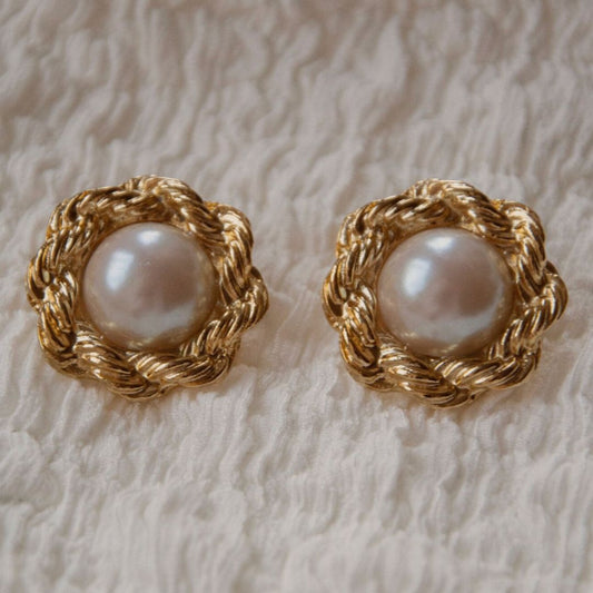 VINTAGE 1980S STATEMENT GOLD PLATED ROPE PEARL CLIP-ON EARRINGS