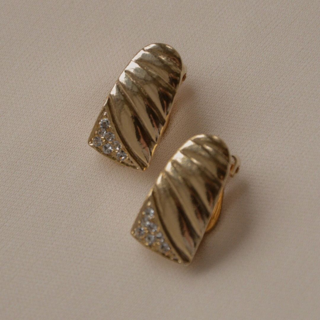 VINTAGE 1980S WOVEN GOLD PLATED CLIP-ON EARRINGS