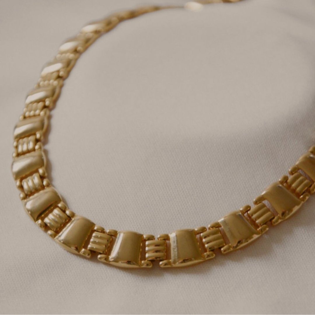 VINTAGE 1980S TEXTURED GOLD PLATED NECKLACE +