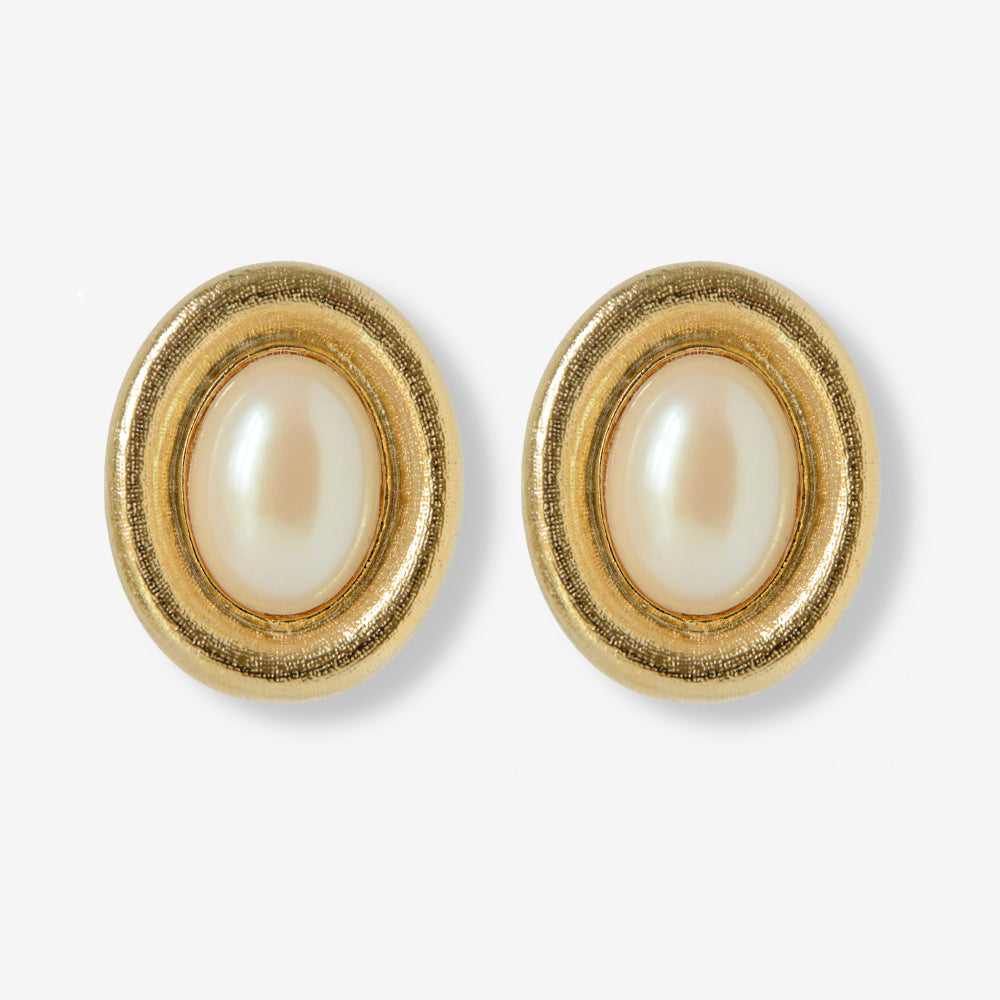 VINTAGE 1980S ETCHED OVAL IMITATION PEARL  LARGE CLIP ON EARRINGS