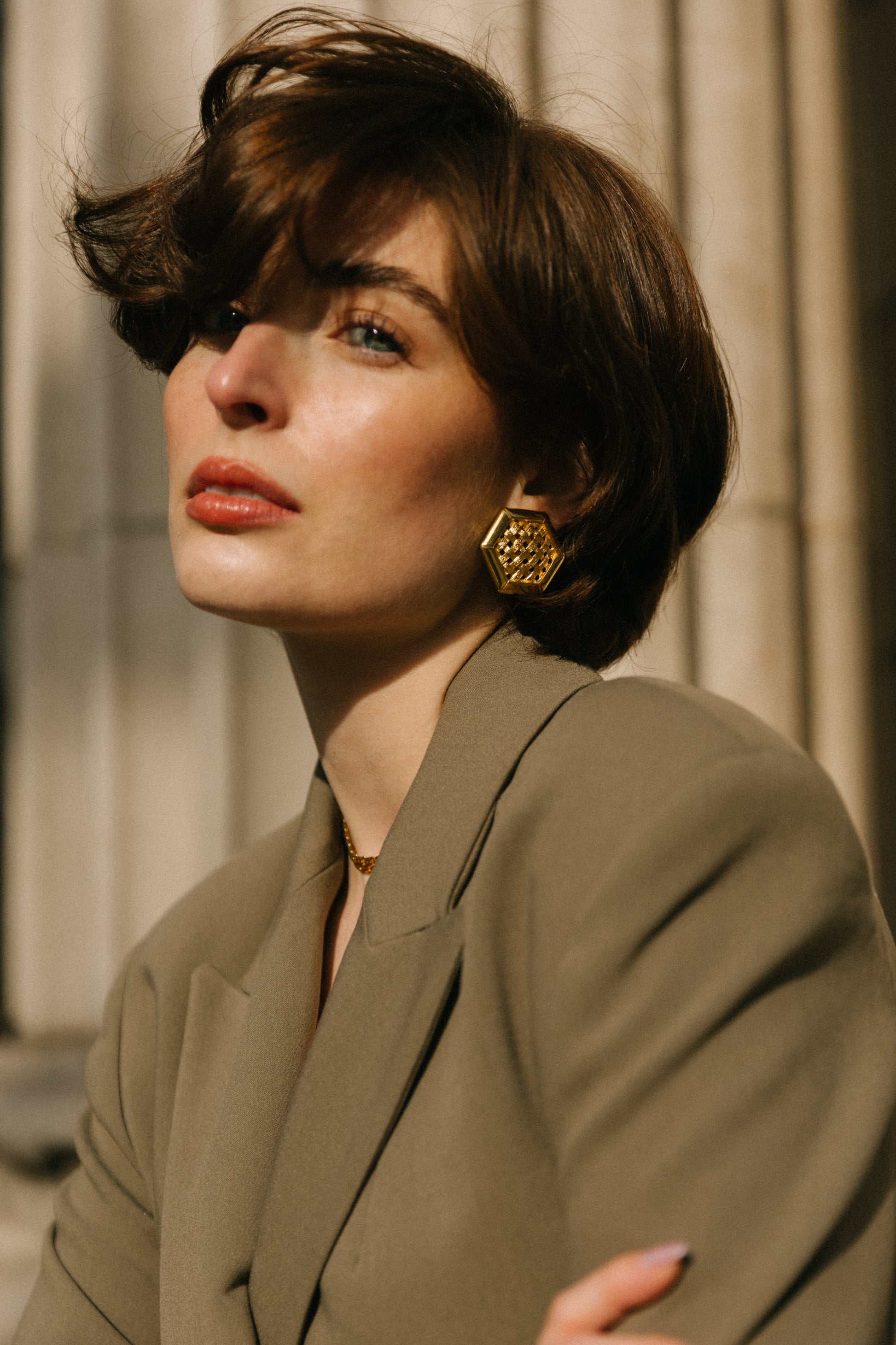SOH_VINTAGE STATEMENT 1980S HEXAGON CLIP ON EARRINGS_4